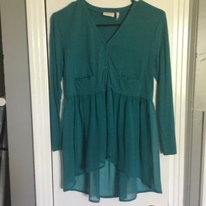 Beautiful teal green long sleeve girls size 12 top